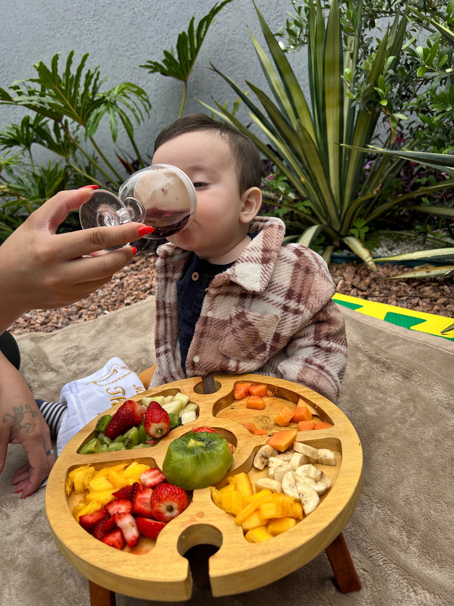 Petisqueira para Criança + Taça Mamadeira GRÁTIS